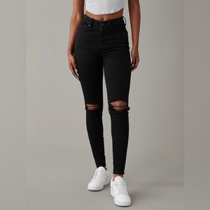 American Eagle Dream Jean High Rise Black Ripped Jeans, size 6